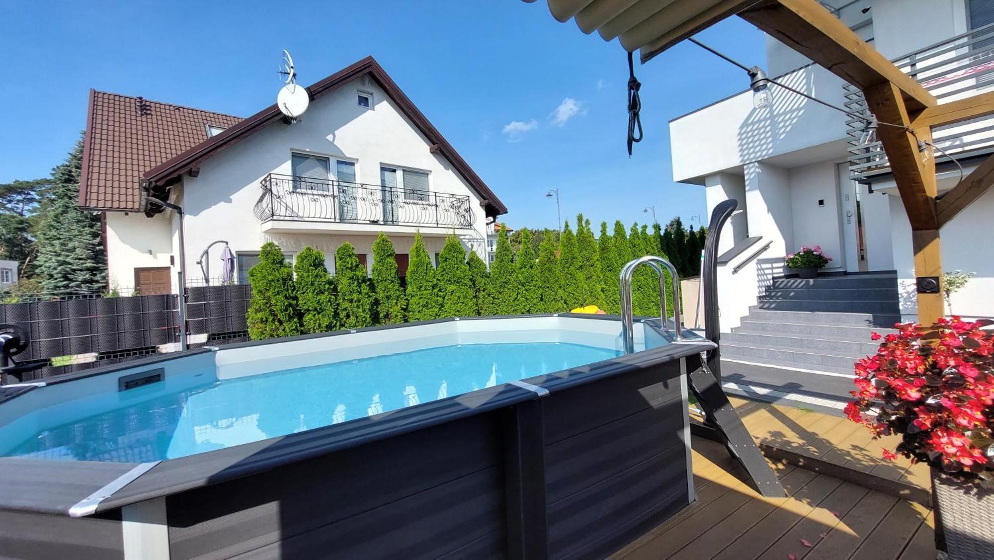 Apartment Goldenapart -apartamenty Z Dwiema Sypialniami, Basen
