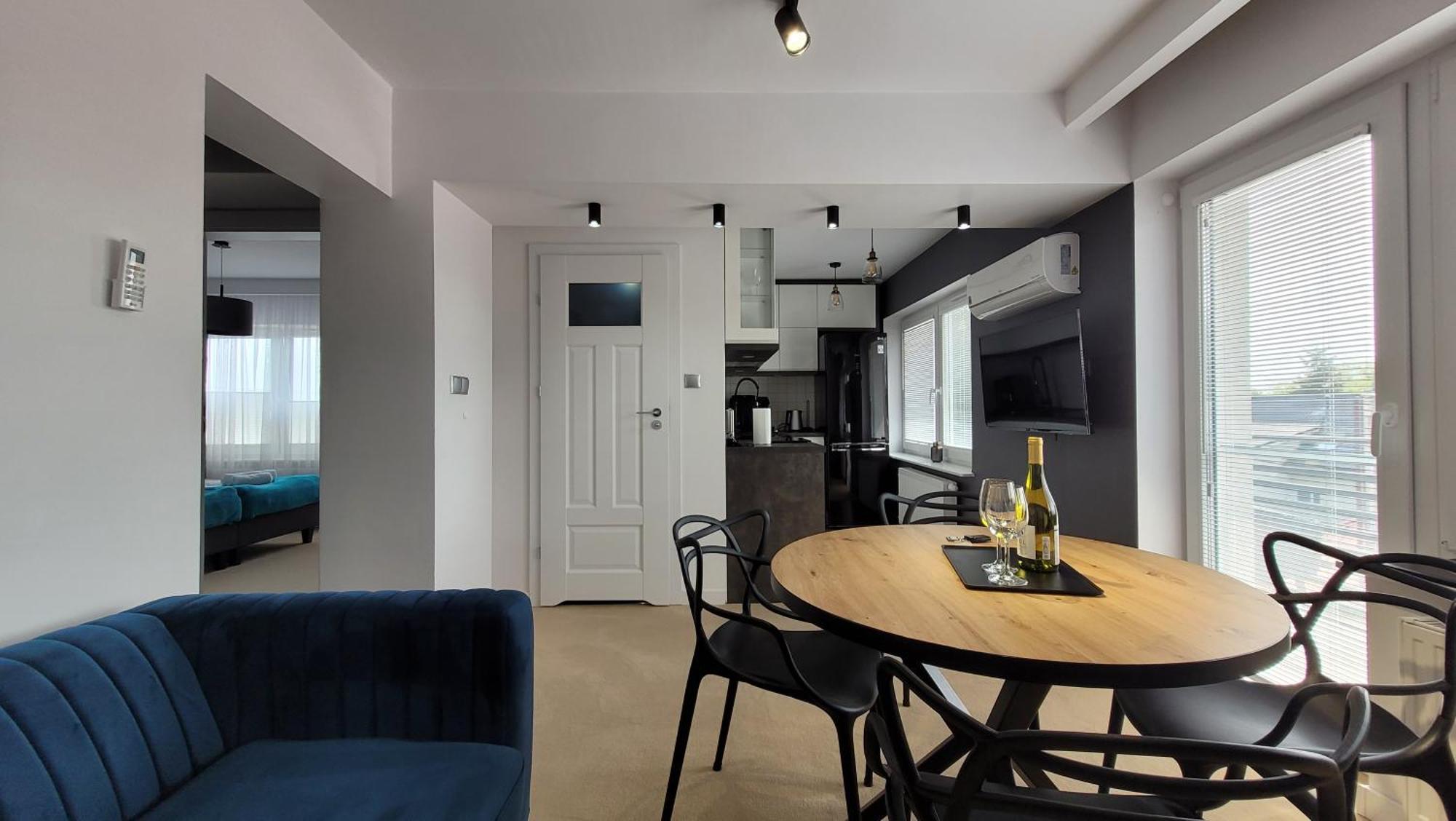 Apartment Goldenapart -apartamenty Z Dwiema Sypialniami, Basen